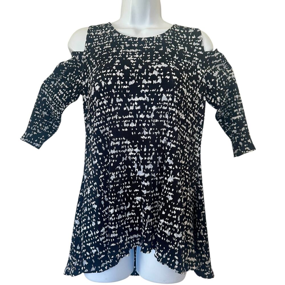 Alfani 3/4 Sleeve Cold Shoulder Top Black with White Specs Petite Medium